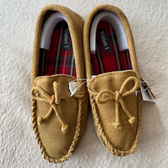 NWT Genuine Suede Moccasin Slippers 9 - Picture 4 of 16